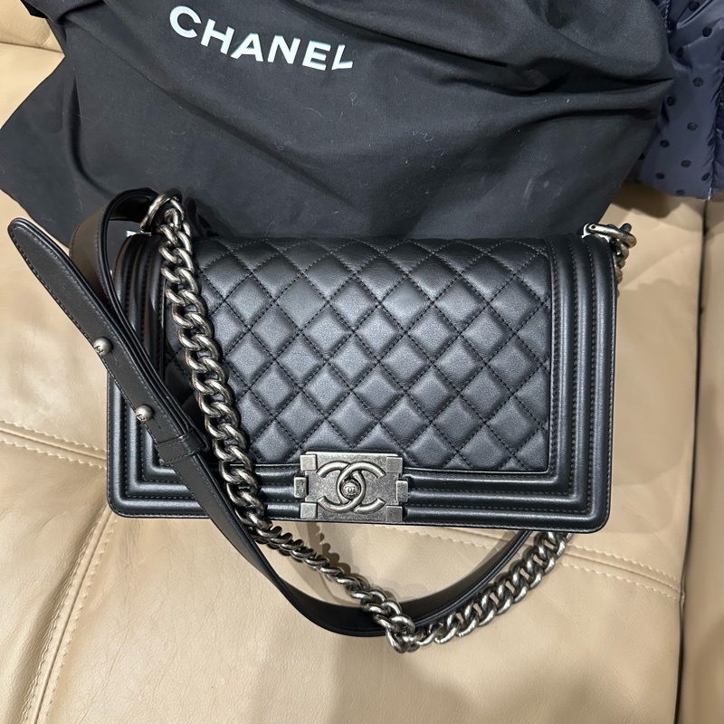 全配🈶️購證❤️ 香奈兒 #黑銀 #牛皮 #leboy25 #boy中號-20