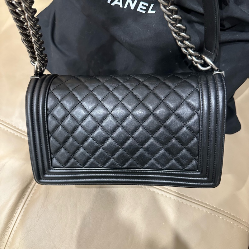 全配🈶️購證❤️ 香奈兒 #黑銀 #牛皮 #leboy25 #boy中號-23