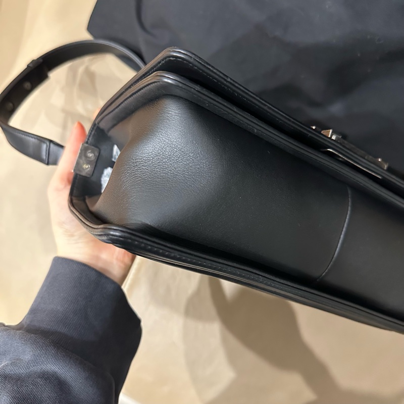 全配🈶️購證❤️ 香奈兒 #黑銀 #牛皮 #leboy25 #boy中號-26