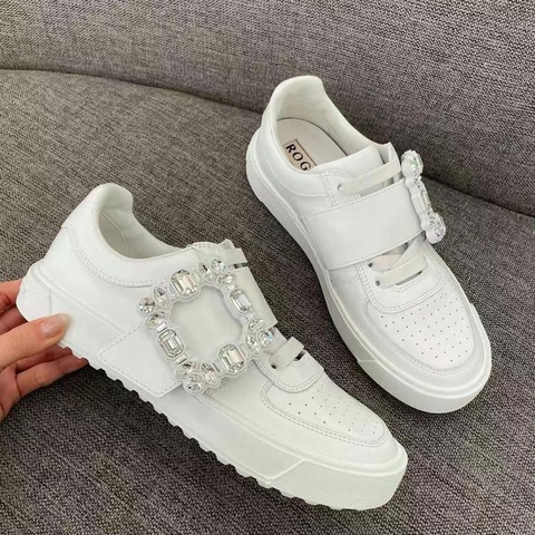 促銷品 Roger Vivier Very 鑽扣 皮革運動鞋 35 35.5 碼