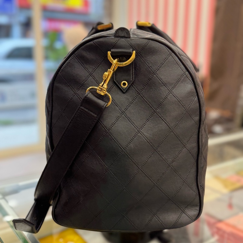 Chanel 菱格紋黑金旅行袋-5