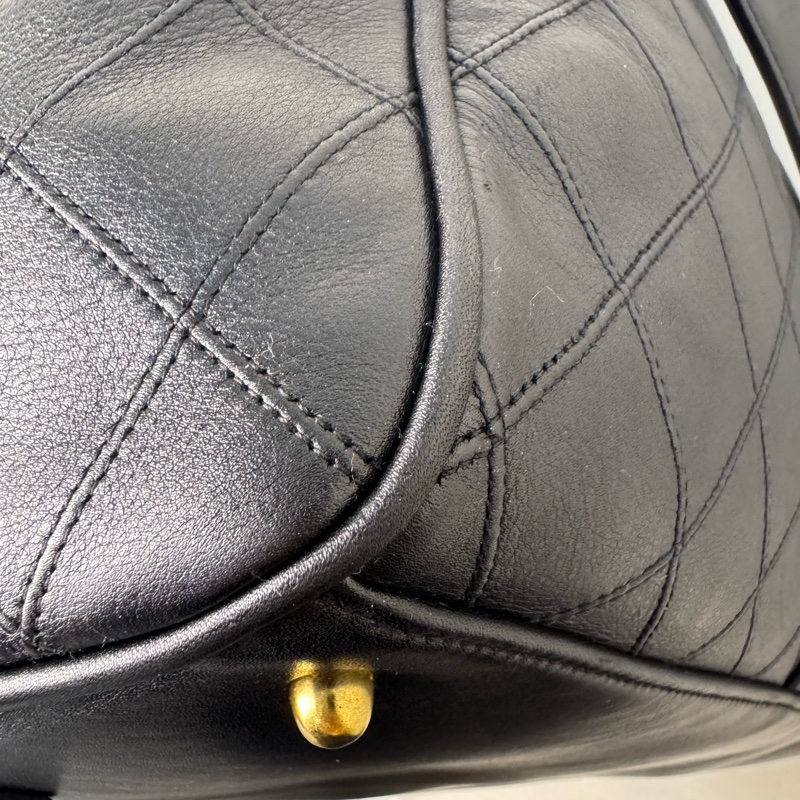 Chanel 菱格紋黑金旅行袋-9