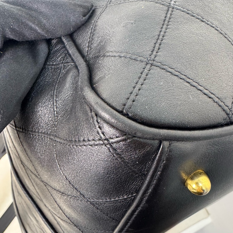Chanel 菱格紋黑金旅行袋-12