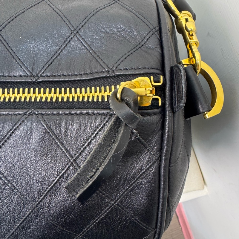 Chanel 菱格紋黑金旅行袋-15