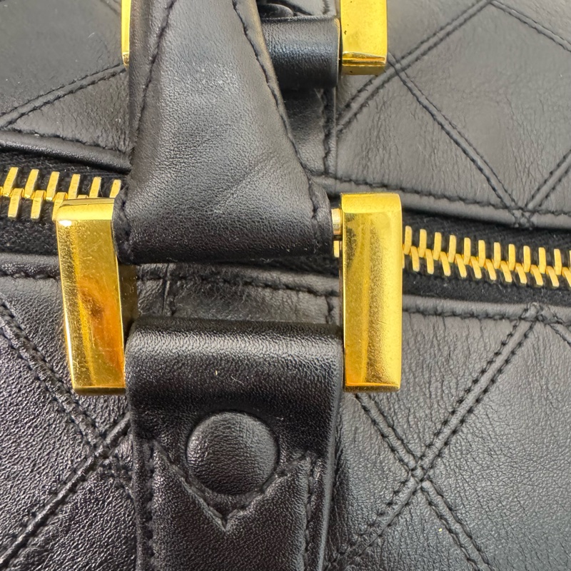 Chanel 菱格紋黑金旅行袋-20