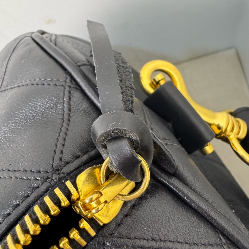 Chanel 菱格紋黑金旅行袋-29