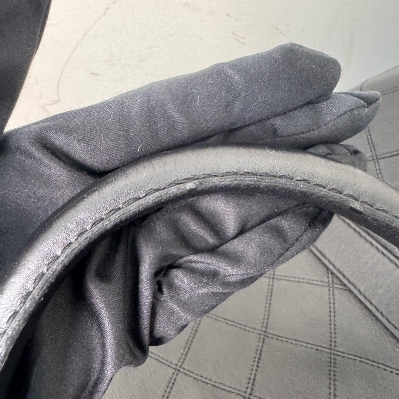 Chanel 菱格紋黑金旅行袋-31