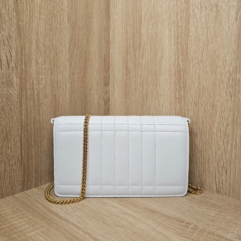 [ 出清甩賣😉] Burberry 白牛皮Lola下蓋斜背鏈包-1