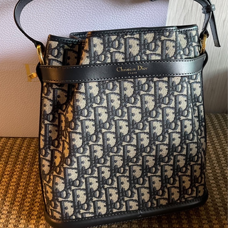 C'est Dior 中型包款 藍色 Dior Oblique 緹花-5