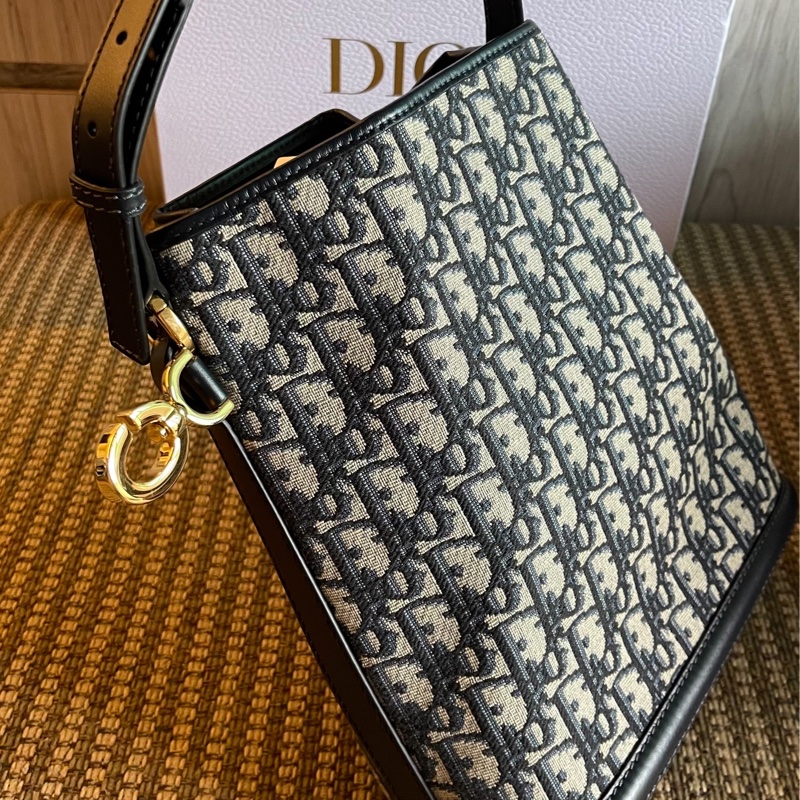 C'est Dior 中型包款 藍色 Dior Oblique 緹花-7