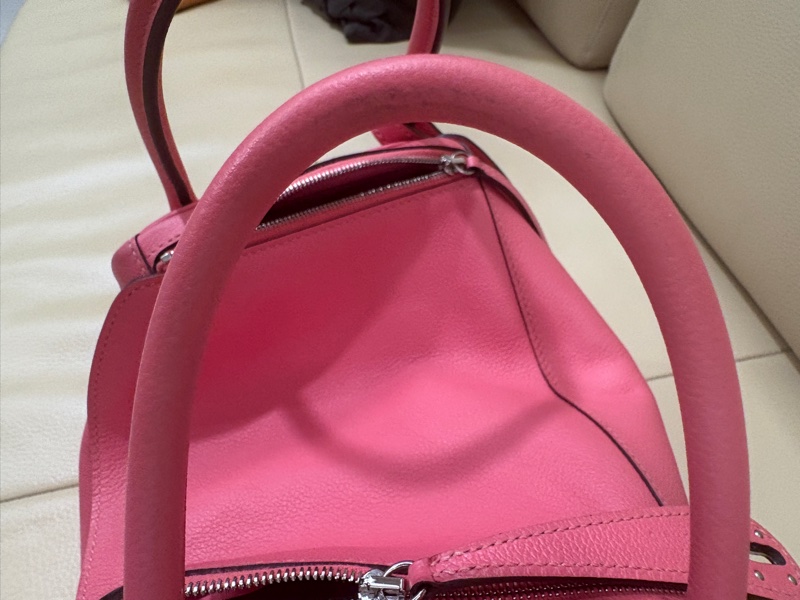 愛馬仕Hermes lindy26 唇膏粉 銀扣 c刻 26*18*14 肩帶長約42-16