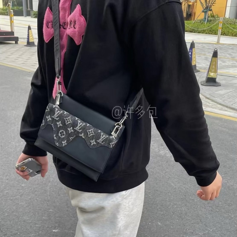 莉亞精品♡LV M81013 三合一 聯名 Nigo 黑牛仔拼布 近新閒置品-1