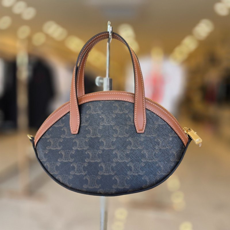 🎉新品好折扣✨Celine 122262 老花凱旋門 Oval 橢圓包 棕褐色/付長肩帶-7