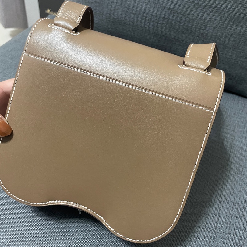 Hermes 愛馬仕 Della Cavalleria  Mini Della 屁股包大象灰金釦全新-2
