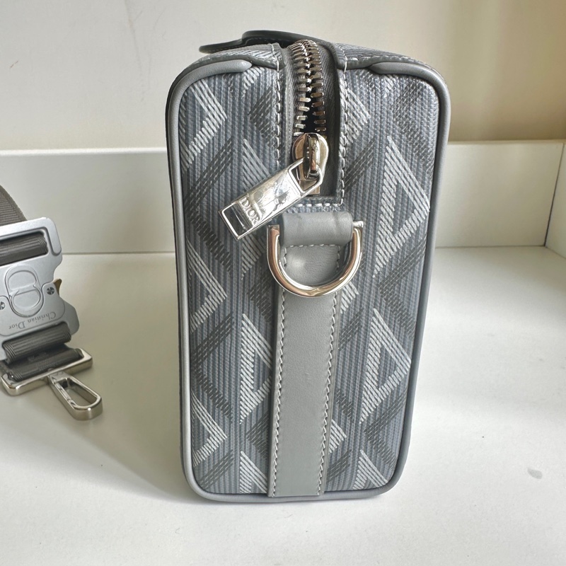 Dior迪奧lingot灰色斜挎包-17