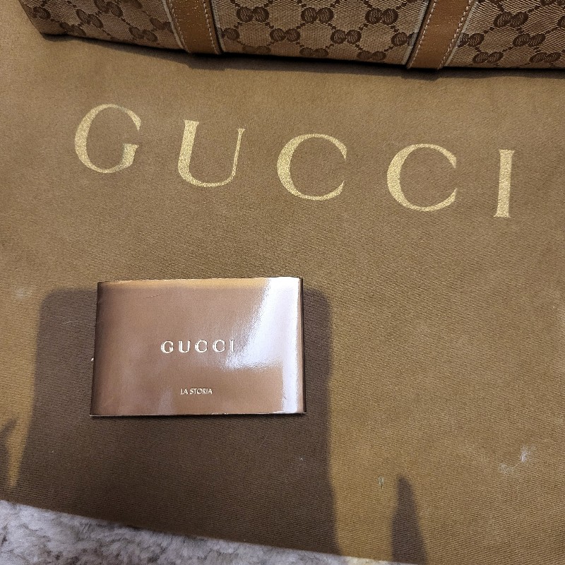 金色Gucci波士頓包通常採用經典的GG印花帆布（已售出）-23