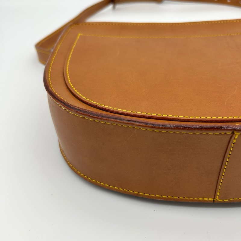 「JL精品代購」 Lv日本限定太妃色全皮馬鞍包-9