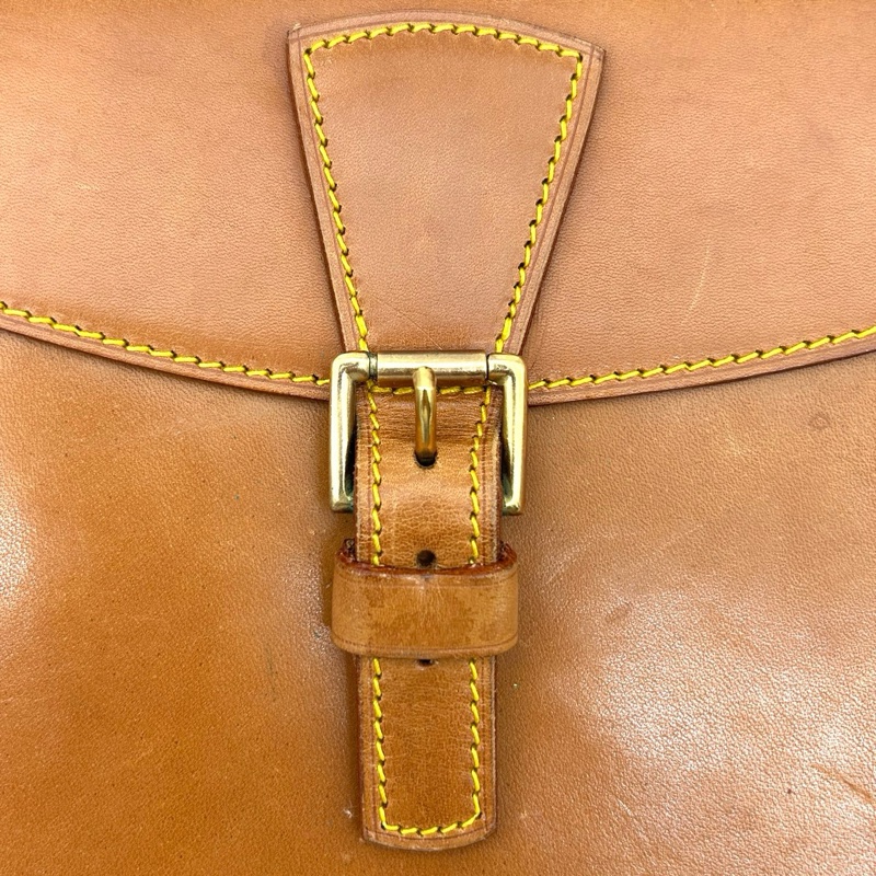 「JL精品代購」 Lv日本限定太妃色全皮馬鞍包-10