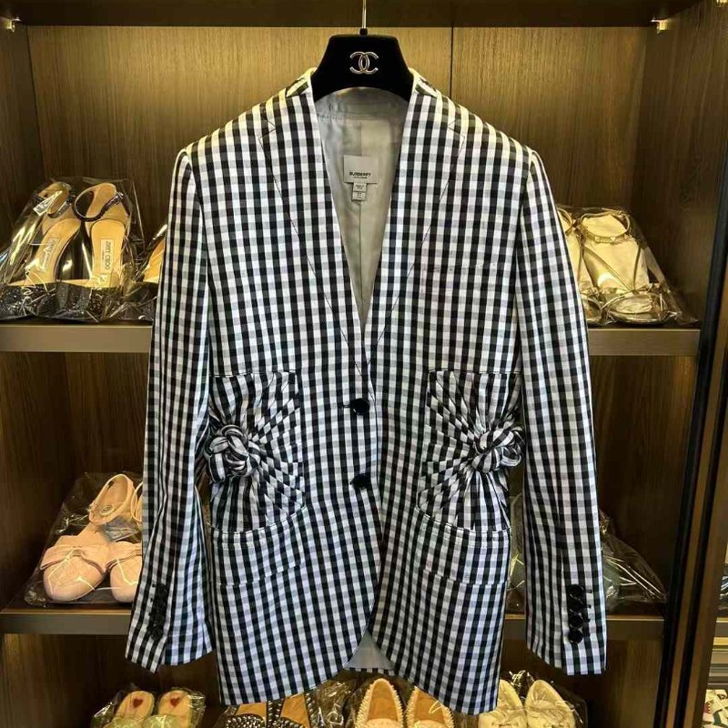 Burberry 秀款西裝外套uk4 S號 清洗一下非常新-1
