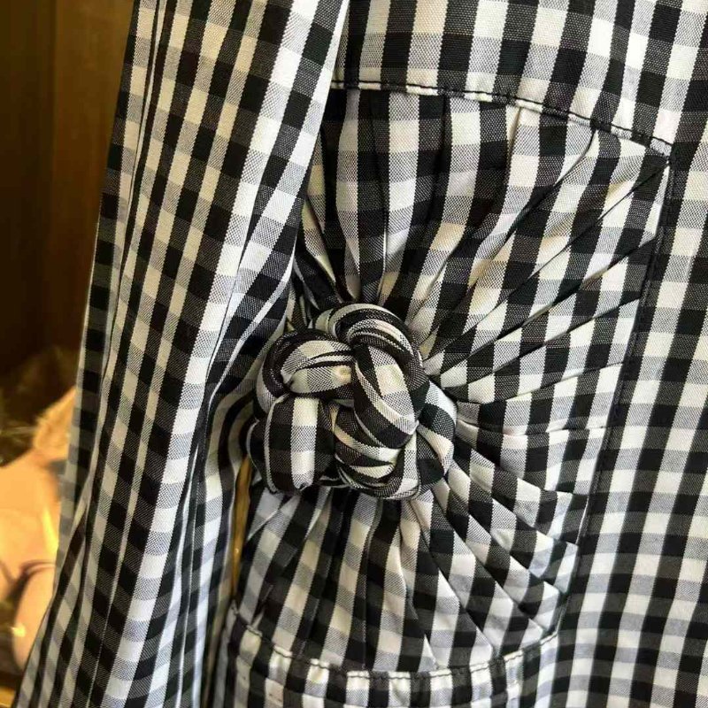 Burberry 秀款西裝外套uk4 S號 清洗一下非常新-3