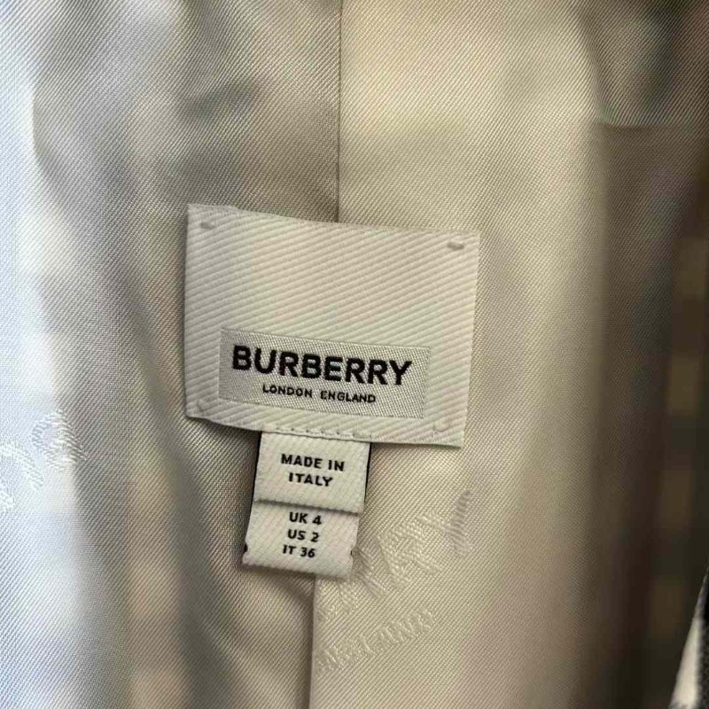 Burberry 秀款西裝外套uk4 S號 清洗一下非常新-5