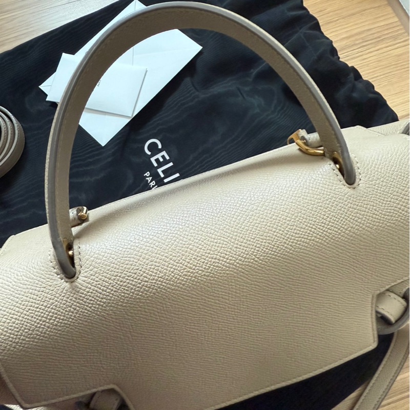 已售出 Celine belt mirco 奶茶色 手提肩背包-32