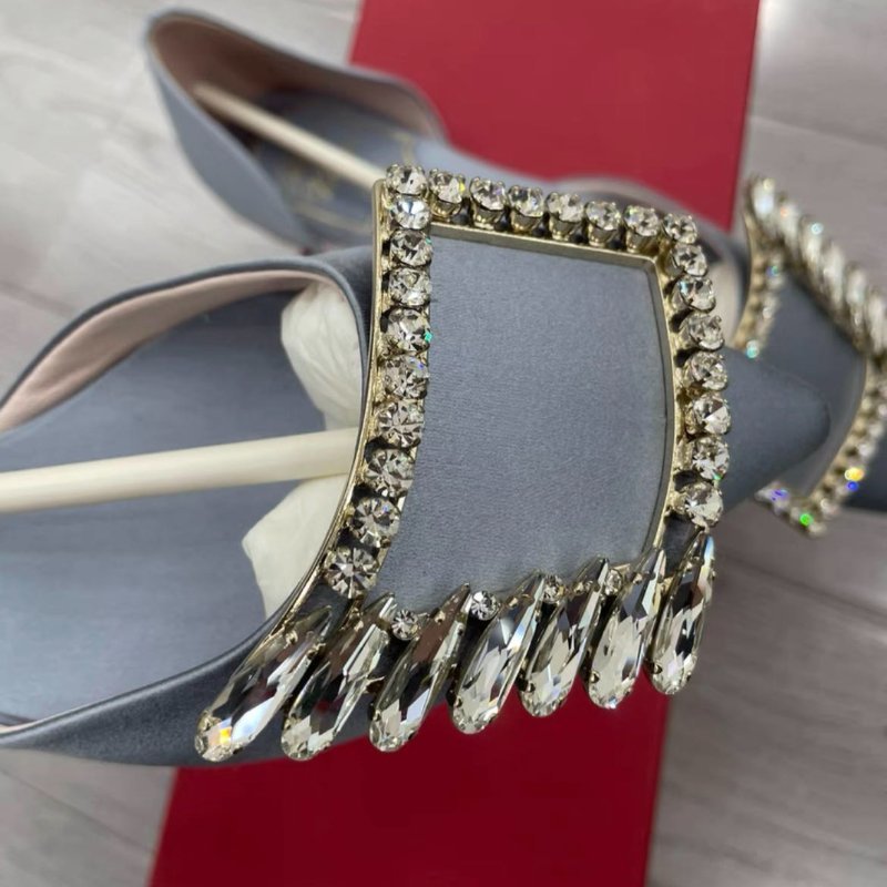 Roger Vivier 鑽扣藍色緞面平底鞋 34.5號,僅試穿,配件有鞋盒 鞋子偏大一號,35.5號也可以穿-2