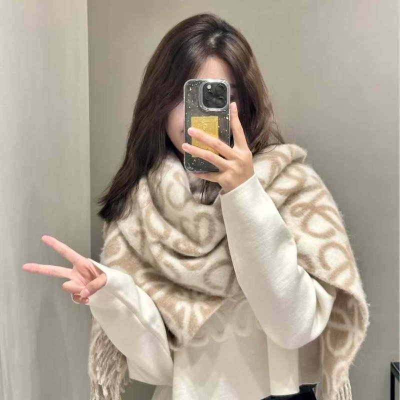Loewe 米色 羊駝毛圍巾 全新-3