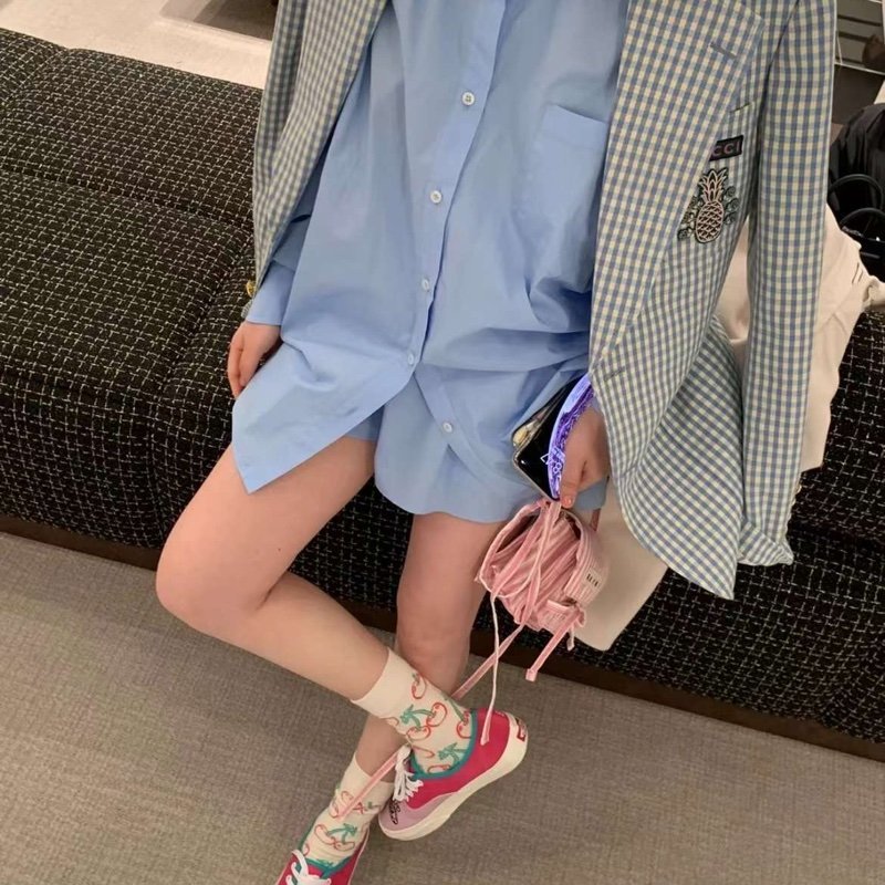 Gucci 外套 尺寸44號 M-L都能穿 原價近十萬 只穿兩次後放置 很新 已乾洗過-1