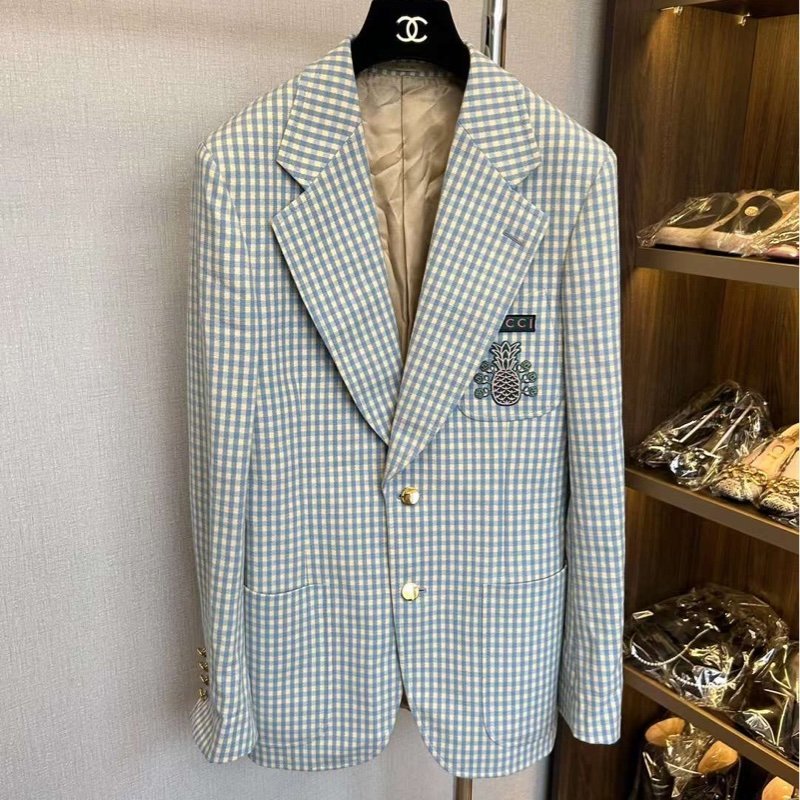 Gucci 外套 尺寸44號 M-L都能穿 原價近十萬 只穿兩次後放置 很新 已乾洗過-2