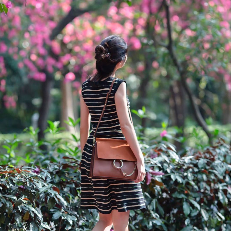 Chloe Faye 漆皮 橙色 漸變焦糖 風琴包 斜背包 肩背包 側背包 手提包-3