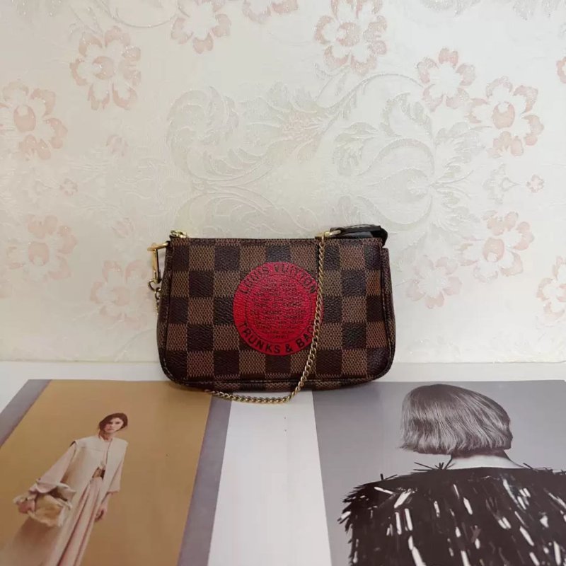 LV 棕色棋盤格 印花小麻將手提包,尺寸15*9,特別難買的包 99新-0