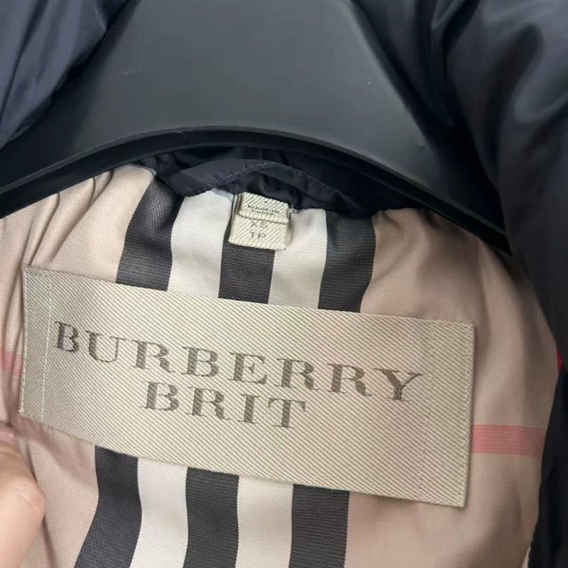 Burberry長款羽絨服外套 尺寸XS碼 胸圍92 衣長83 穿沒幾次很新-2