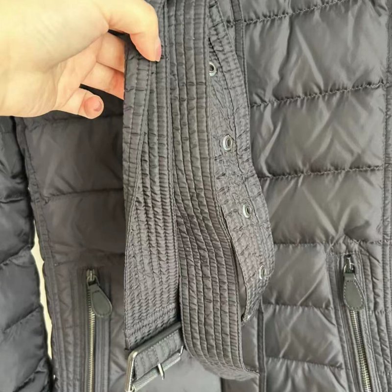 Burberry長款羽絨服外套 尺寸XS碼 胸圍92 衣長83 穿沒幾次很新-4