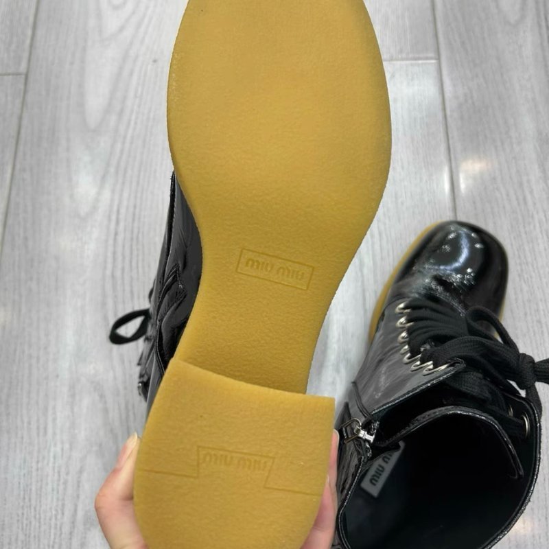 Miumiu 黑色高跟短靴 39號 原價三萬五-6