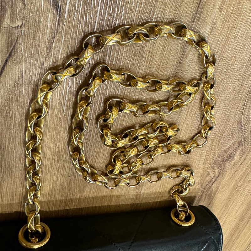 vintage Chanel黑色羊皮梯形流蘇雕花金鍊chain bag-13