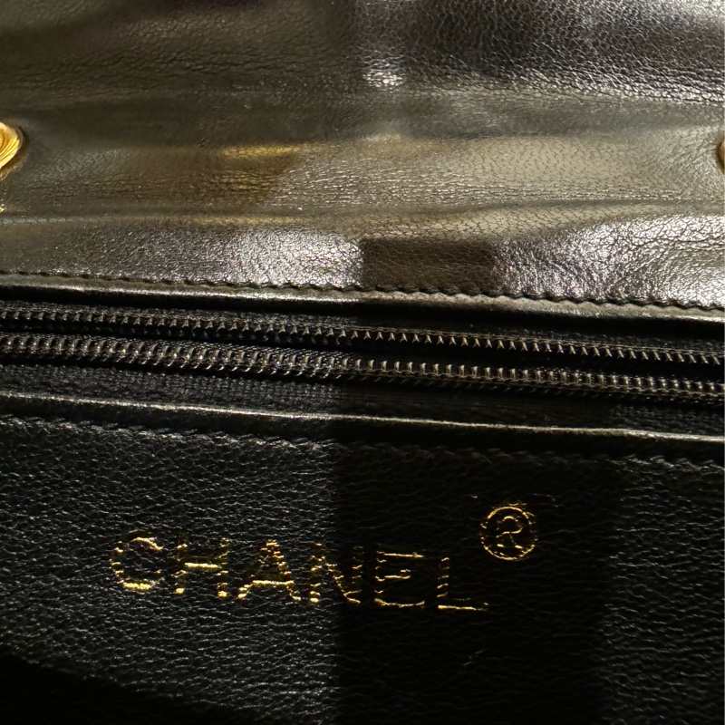 vintage Chanel黑色羊皮梯形流蘇雕花金鍊chain bag-16