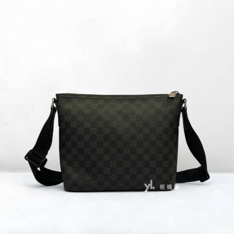 LV MICK PM 黑棋盤格紋斜背包N41211-4