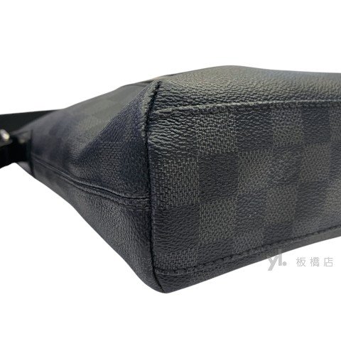 LV MICK PM 黑棋盤格紋斜背包N41211-8