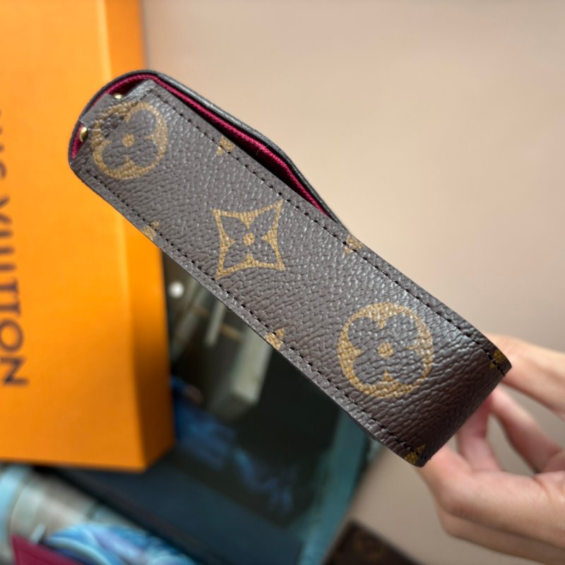 ::LOIUS VUITTON:: LV M81896 Felicie經典帆布鍊帶WOC三合一鏈包-31