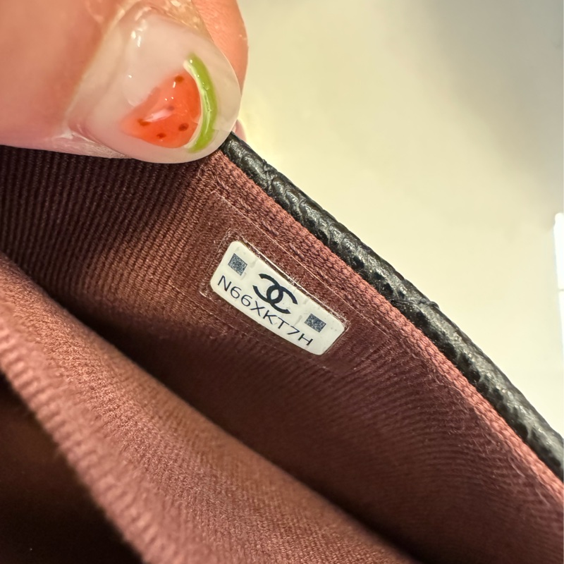 全新七折價CHANEL 鑽石Logo L型拉鏈錢包-6