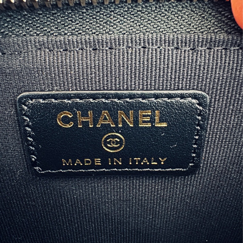 全新七折價CHANEL 鑽石Logo L型拉鏈錢包-7