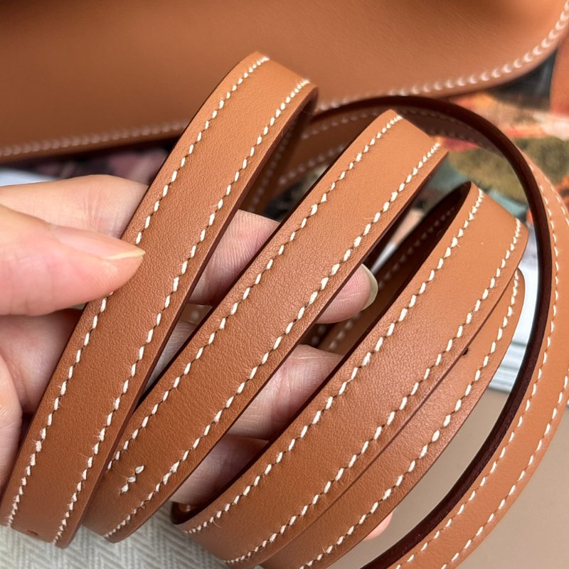 櫃上停產很久！::HERMES 愛馬仕:: W刻MINI HALZAN金棕色銀釦斜背肩背包-23