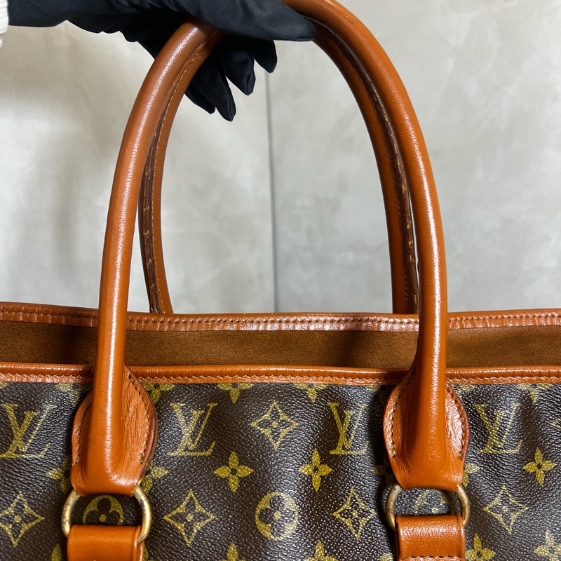 Lv 經典老花紅皮購物包-16