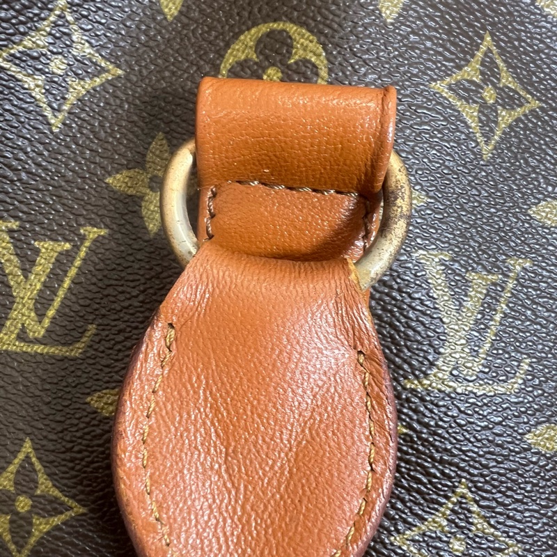 Lv 經典老花紅皮購物包-27