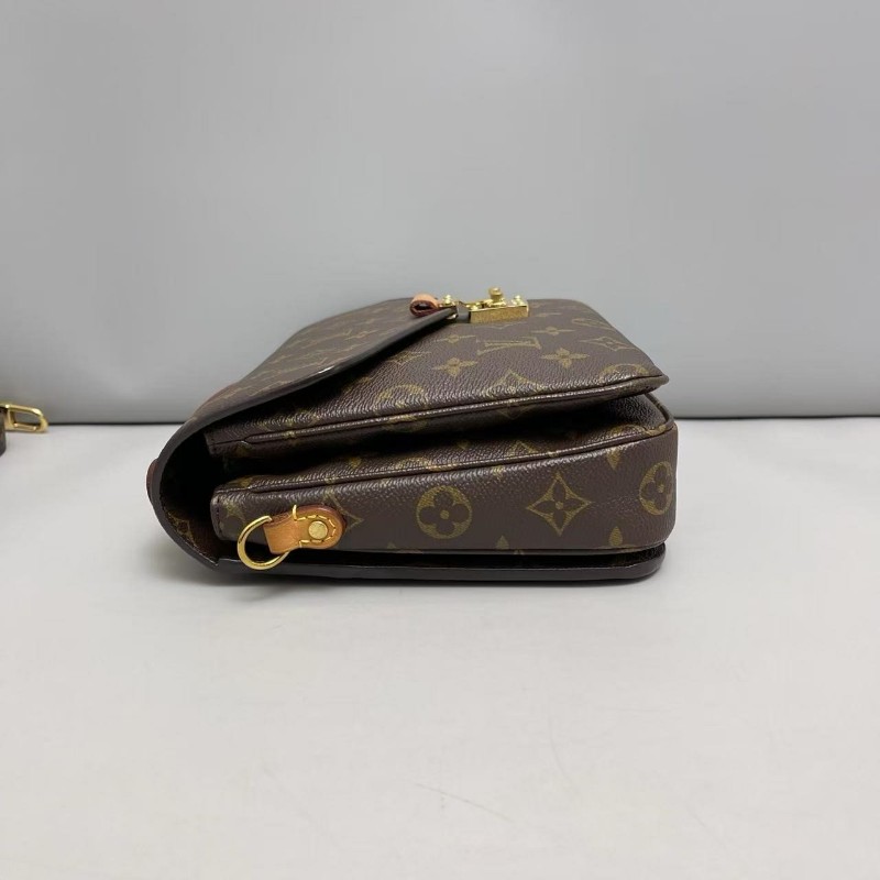 LV路易威登 Pochette Metis老花郵差包斜背包-6