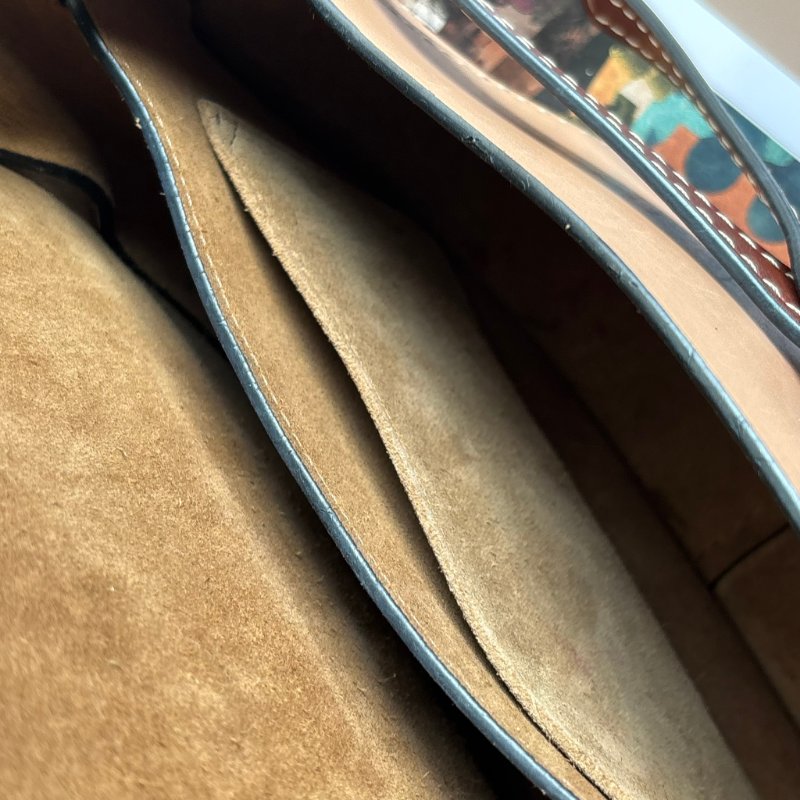 ::LOEWE:: GATE沙色拼接駝色天然小牛皮斜背包馬鞍側背包(小)-90
