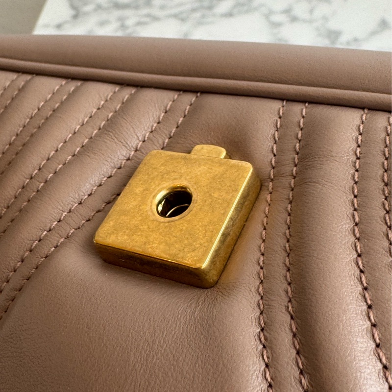 Gucci藕色金雙G marmont26-39