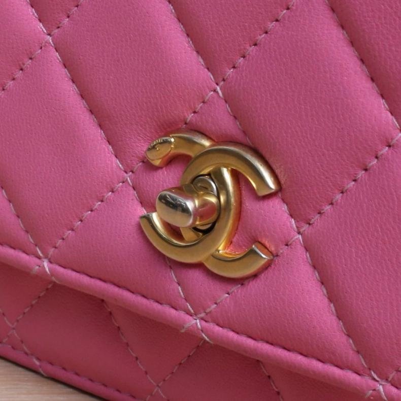CHANEL(香奈兒) CF WOC 19cm 粉色 29開 金扣 金球調節扣肩帶-13