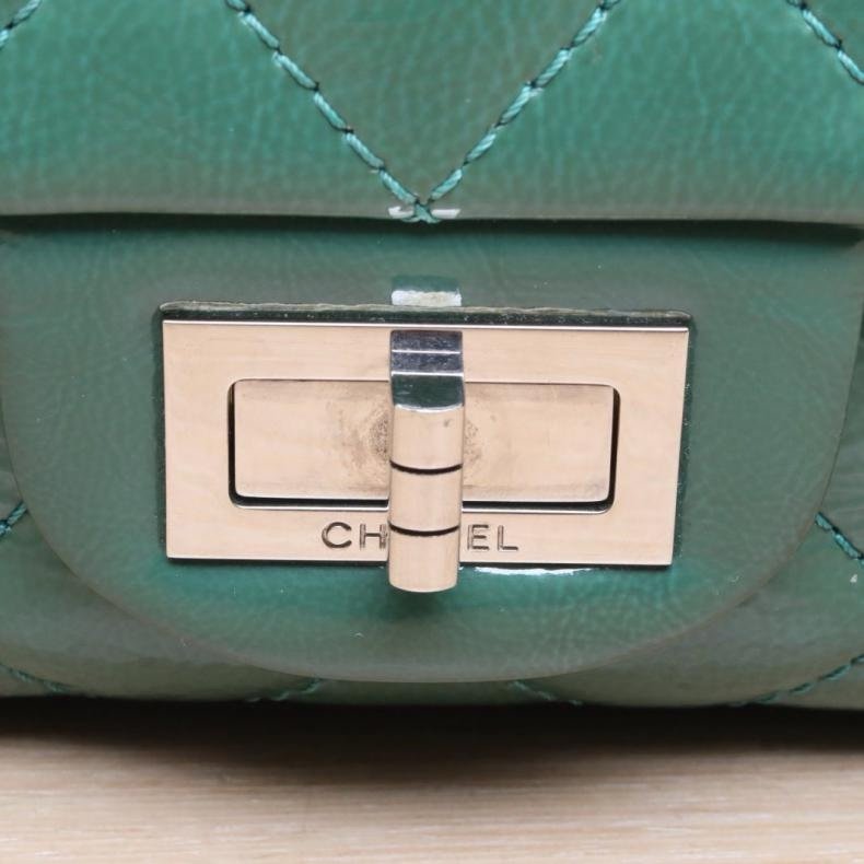 CHANEL(香奈兒) 2.55 口蓋包 MAXI 31.5cm 綠色 漆皮 14開 銀扣-7